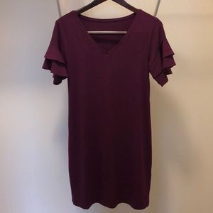 White Hiuse Black Market Dress